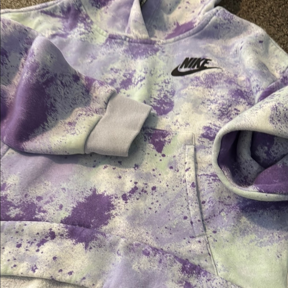 Nike Bundle - Picture 8 of 9
